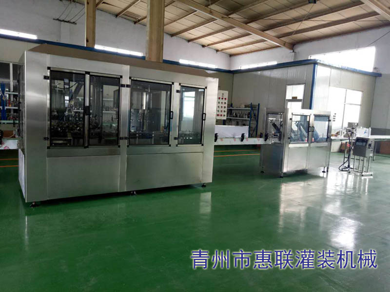 全自動葡萄酒灌裝機 全自動葡萄酒灌裝機