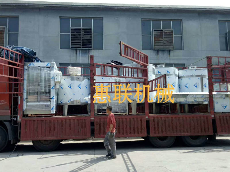 玻璃水灌裝機(jī)